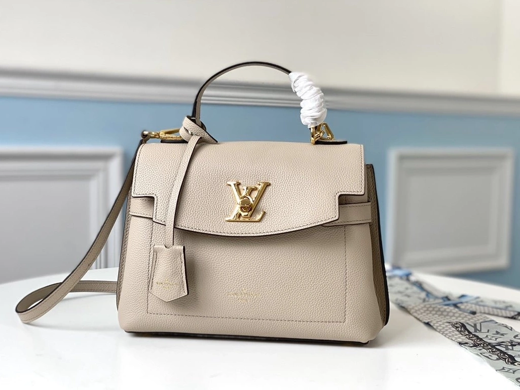 AAA Replica Ru LOCKME VUITTON MM EVER LOUIS BB 0825